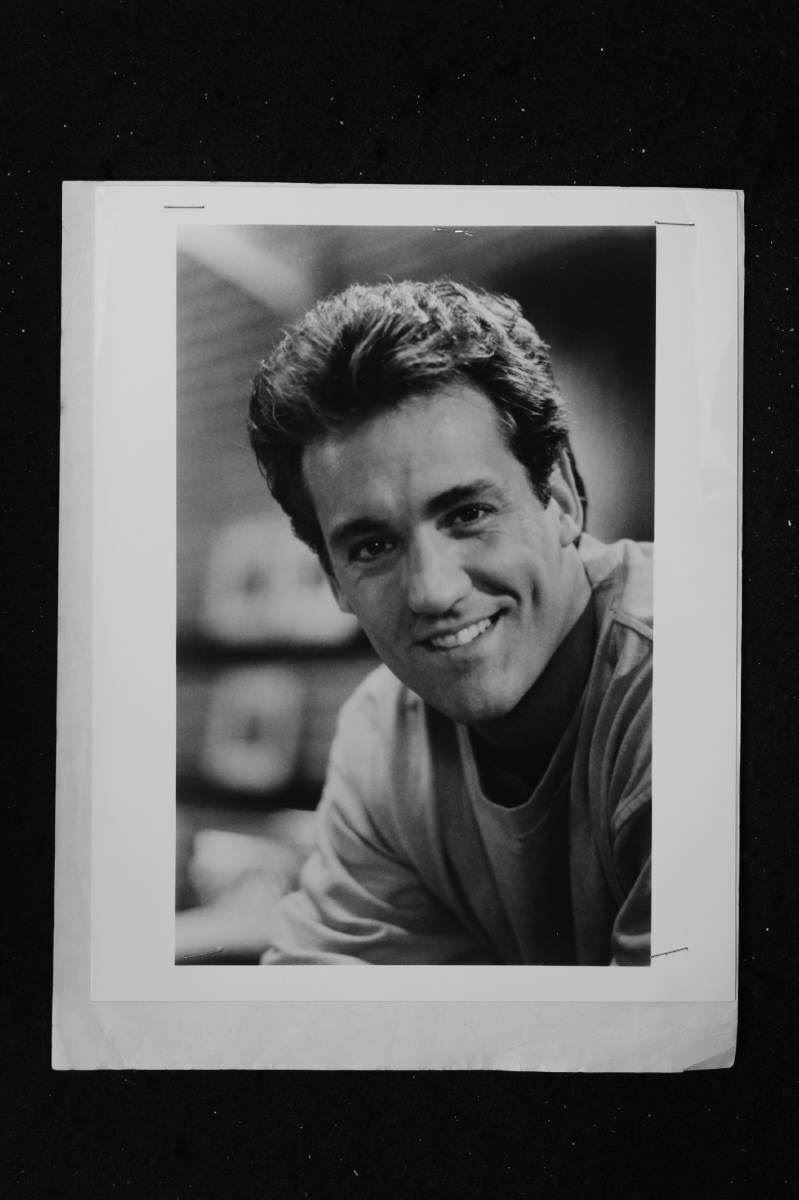 John Wesley Shipp - 8x10 Headshot Photo Poster painting w/ Resume - Dawson's Creek