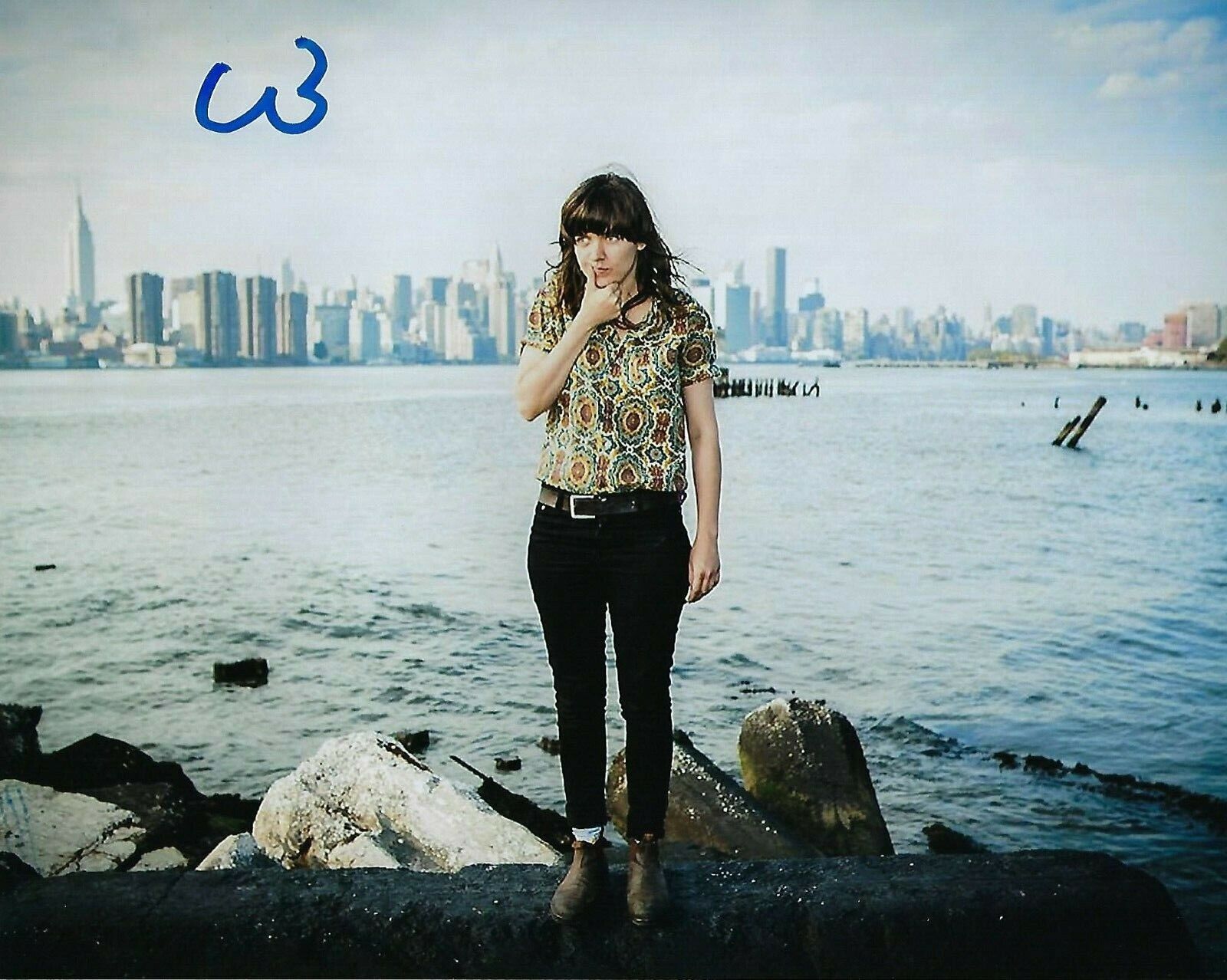 GFA Australian Rock Star * COURTNEY BARNETT * Signed 8x10 Photo Poster painting C10 COA