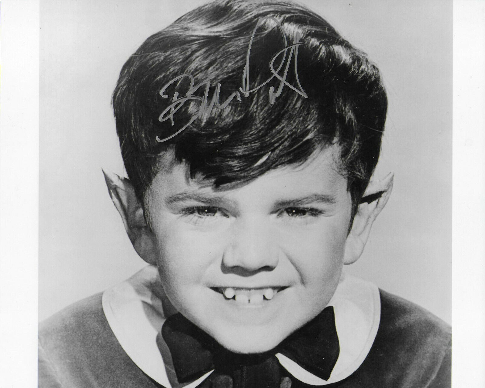 Butch Patrick The Munsters Original Autographed 8X10 Photo Poster painting #44