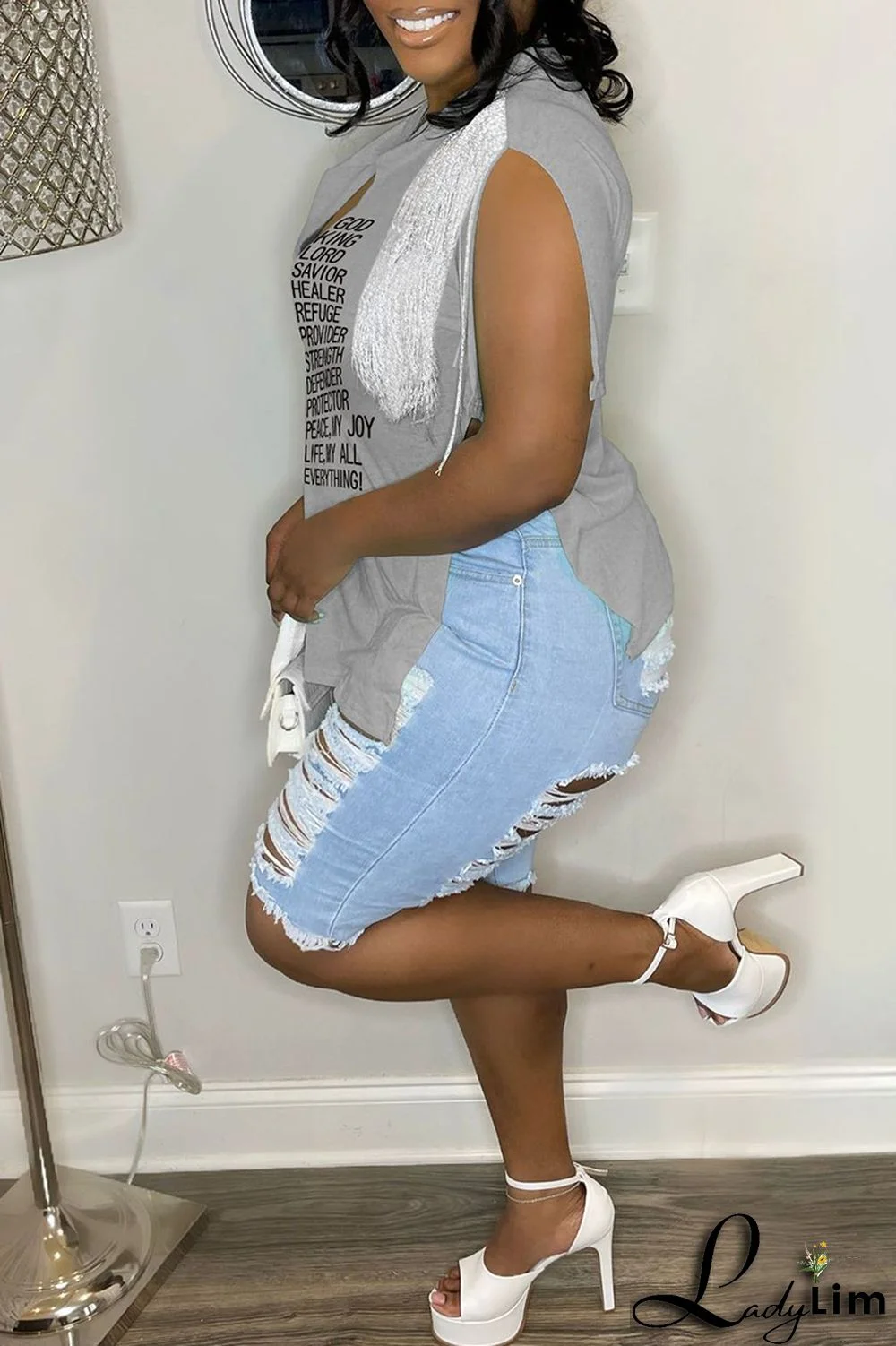 Black Casual Letter Print Tassel Patchwork V Neck T-Shirts