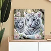Wei&szlig;er Tiger - speziell geformtes Diamantgem&auml;lde - 30*30cm