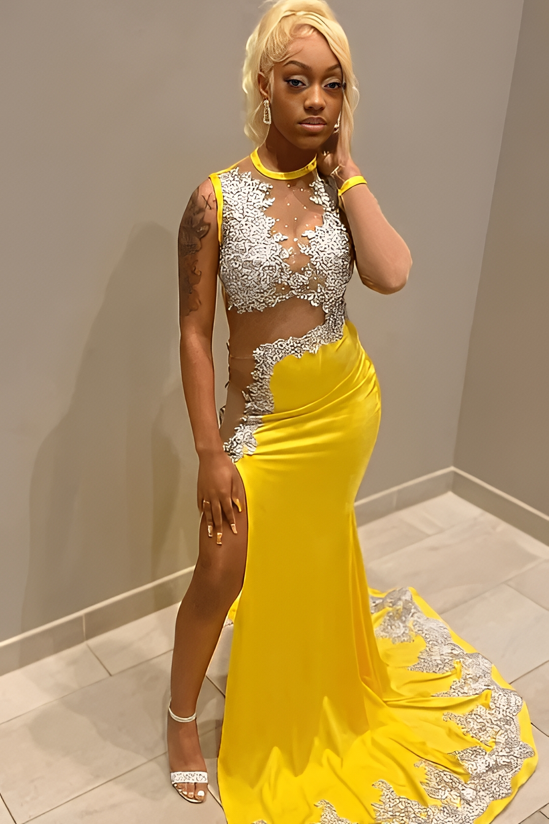 Oknass Sleeveless Jewel Neck Long Mermaid Prom Dress With Split Appliques