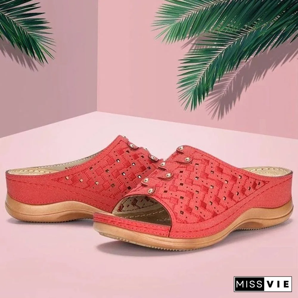 Large Size Casual Sandals Female New Solid Color Thick Bottom Carved Ladies Slippers