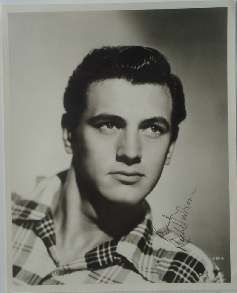 ROCK HUDSON SIGNED Autographed Photo Poster painting Pillow Talk Send Me No Flowers wcoa