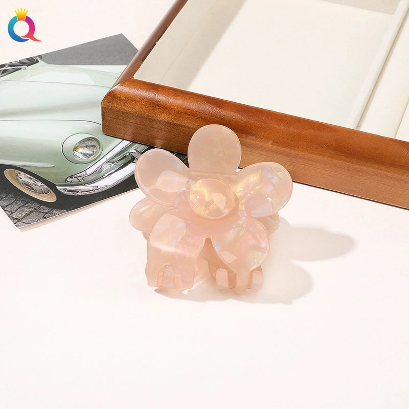 Women’s Minimalist Classic Style Solid Color PVC Hair Claws