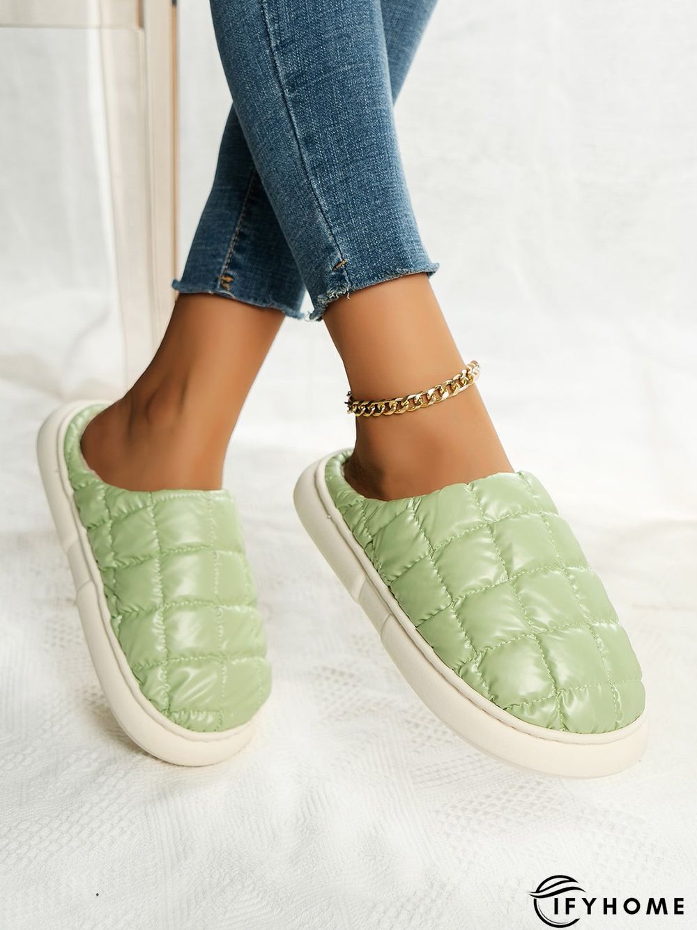 Thermal Lined Quilted Bedroom Slippers | IFYHOME