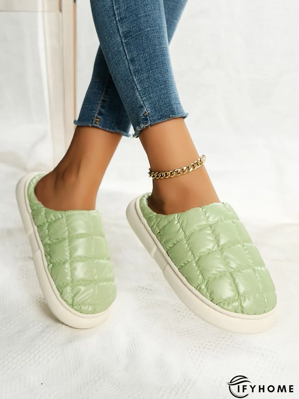 Thermal Lined Quilted Bedroom Slippers | IFYHOME