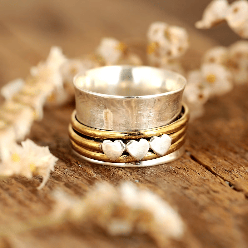 🔥 Last Day Promotion 70% OFF🔥Meditation Spinning Wide Band Hearts Ring💕