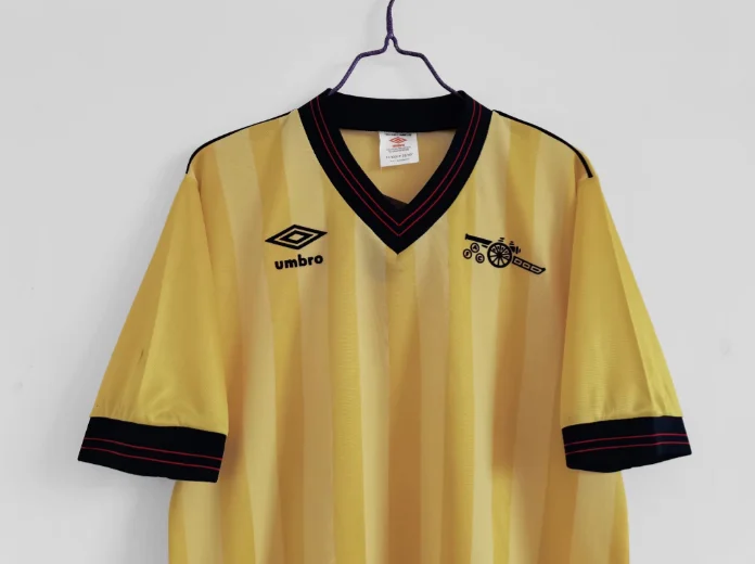 Retro Arsenal 1983/1986 away Football Shirt Thai Quality