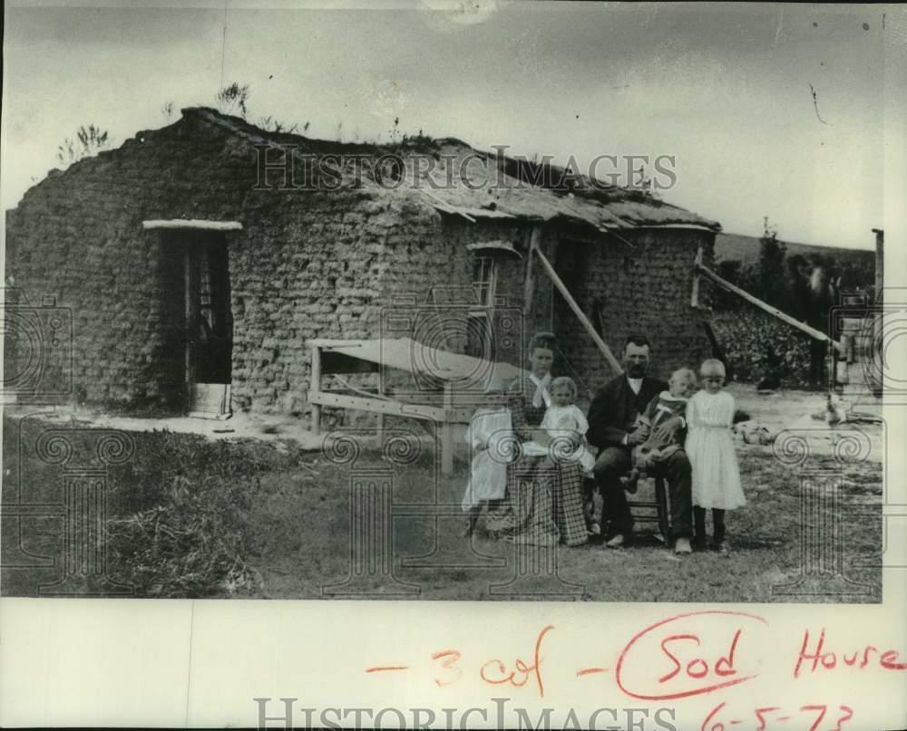 Press Photo Poster painting Vintage Photo Poster painting of a family in front of a sod house - mjx94333