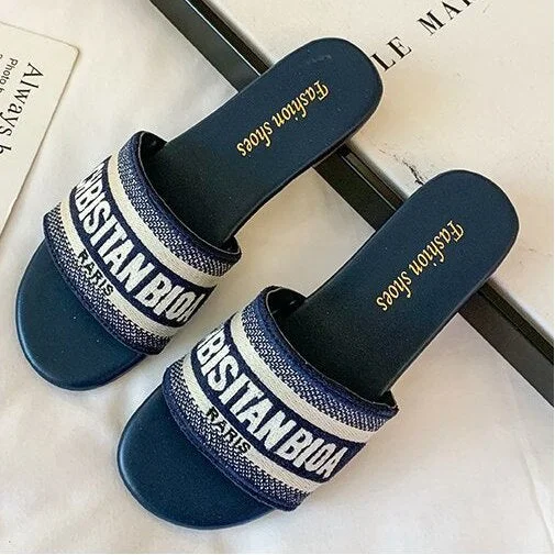Women slippers Vacation casual women's outer fashion all-match net celebrity flat-bottomed European and American lazy sandals