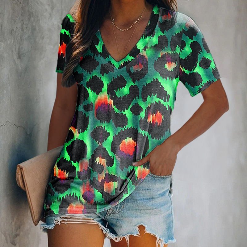 Leopard Tie-dye Printed V-neck Women's T-shirt