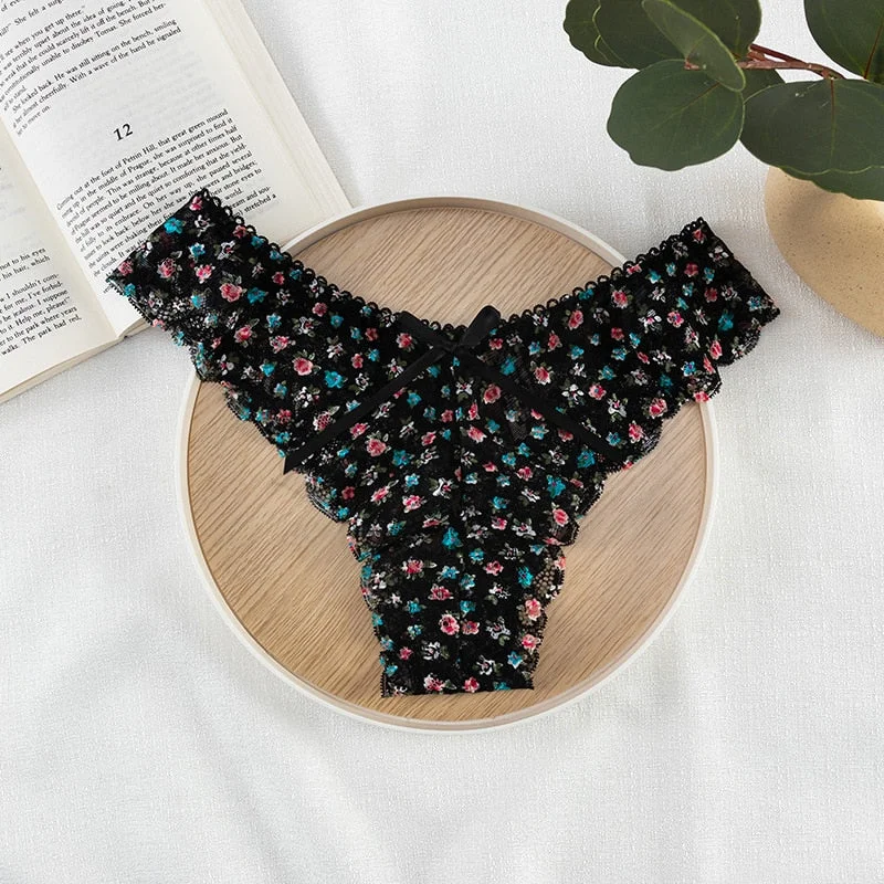 French Style Sexy Thong Fashion Hollow Out Ribbon T-Back Sexy Lace Panties Low Waist Seamless Comfort Thong Female Lingerie