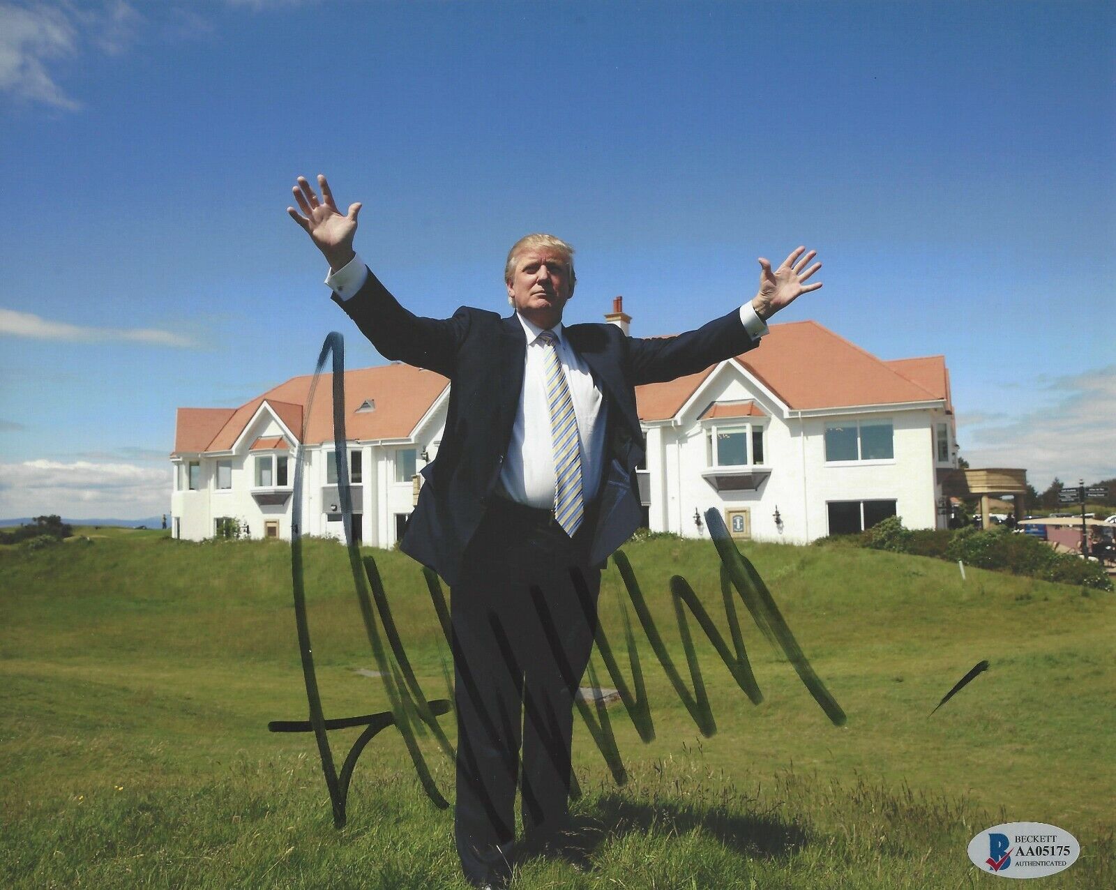 PRESIDENT DONALD J. TRUMP SIGNED 8x10 Photo Poster painting #45 NYC PROOF BECKETT COA BAS