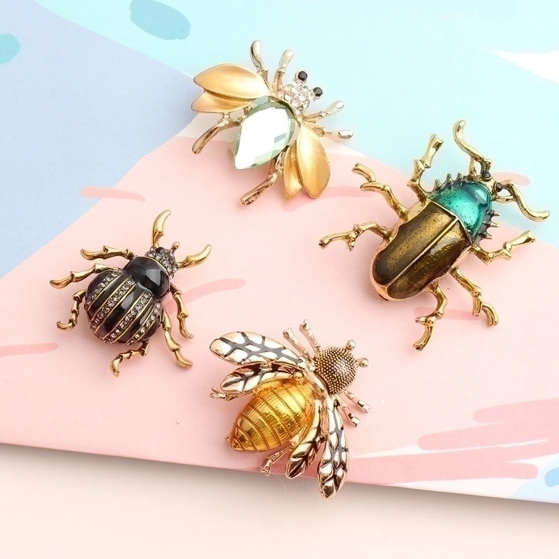 Casual Cute Pastoral Insect Beetles Bee Alloy Inlay Rhinestones Unisex Brooches