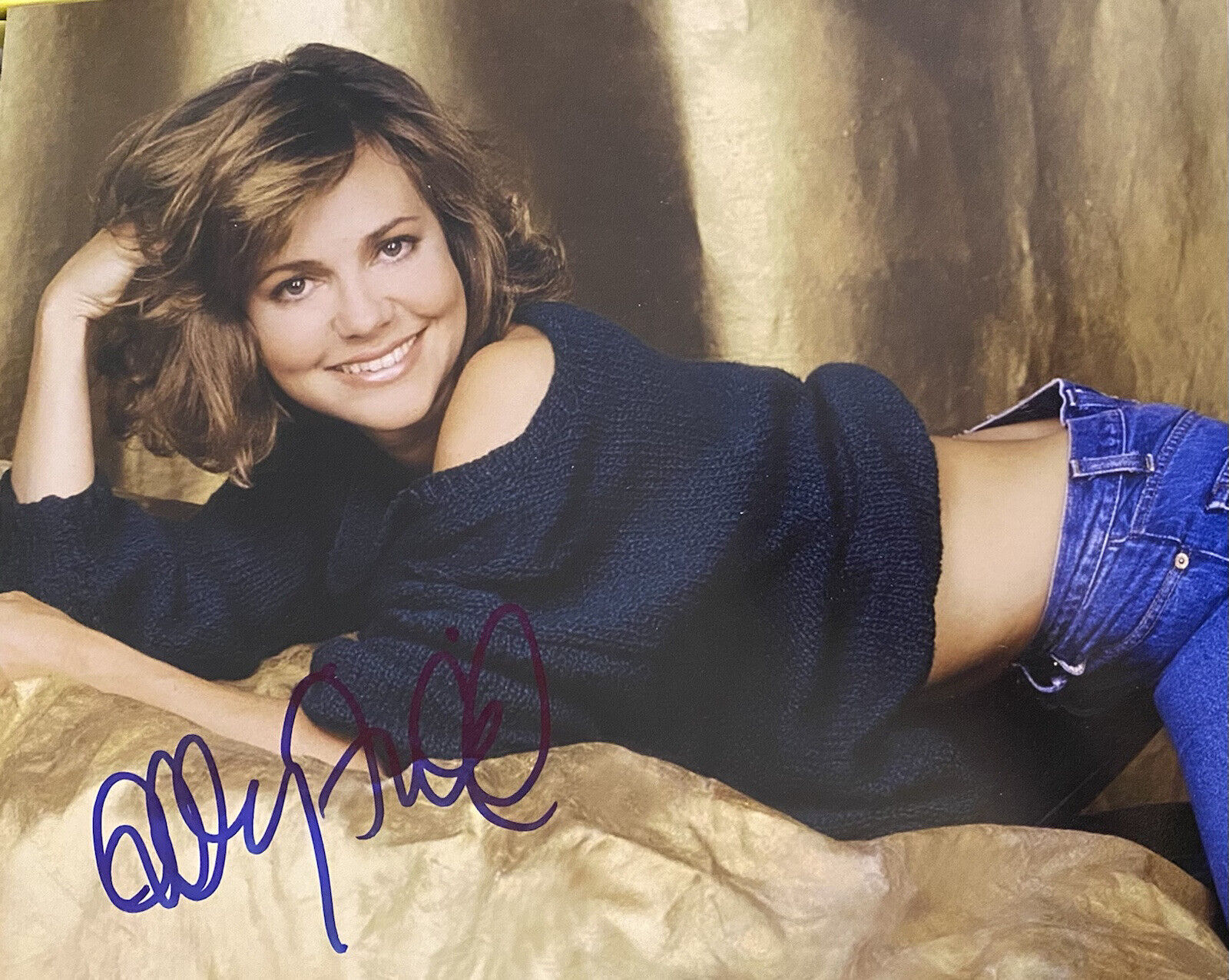 Sally Feild signed Autographed 8x10 Photo Poster painting Academy award winner sexy Sybil