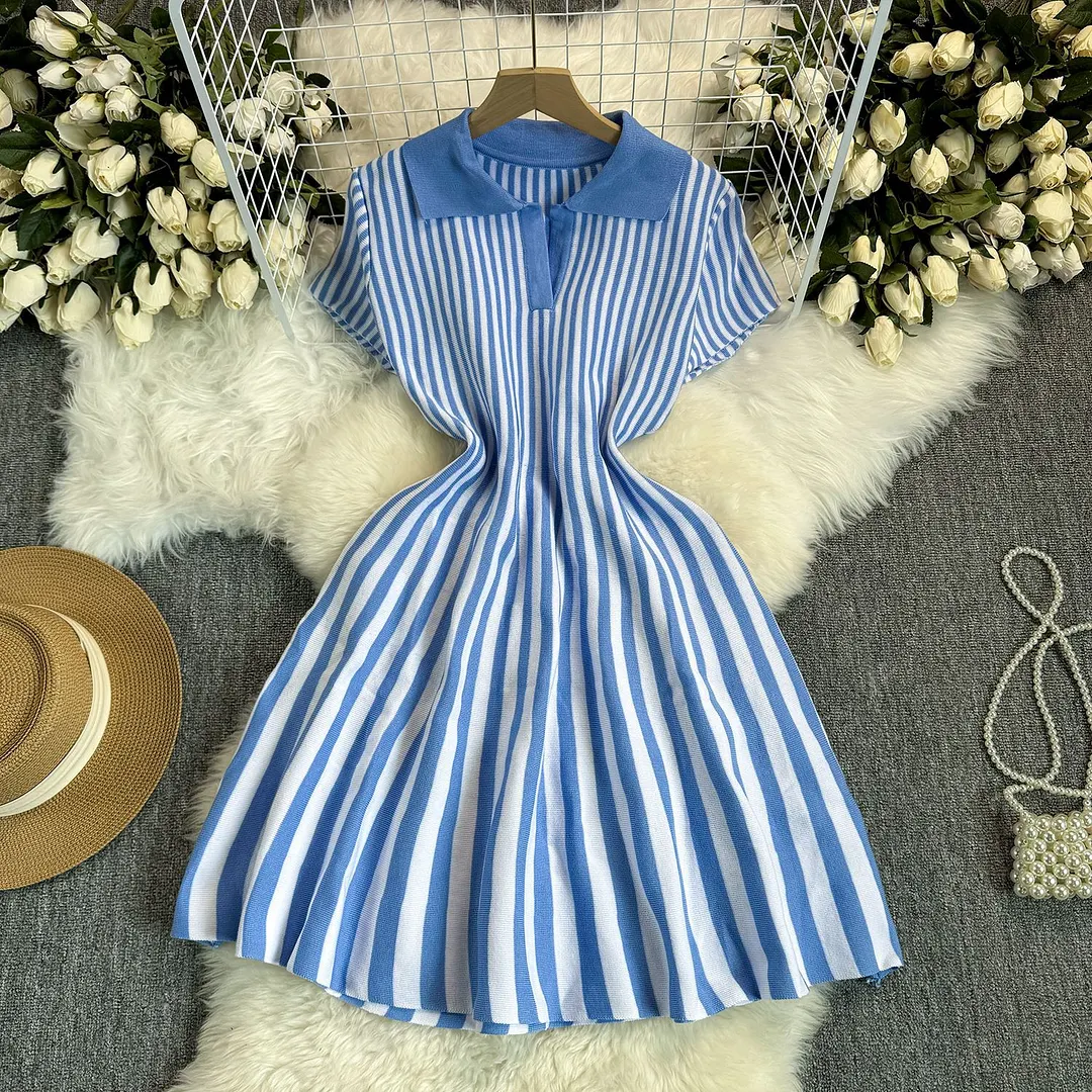 Churchf Churchf Retro-Necked Short-Sleeved Striped Knitted Dress Female Waist Temperament Thin A-Word Dress