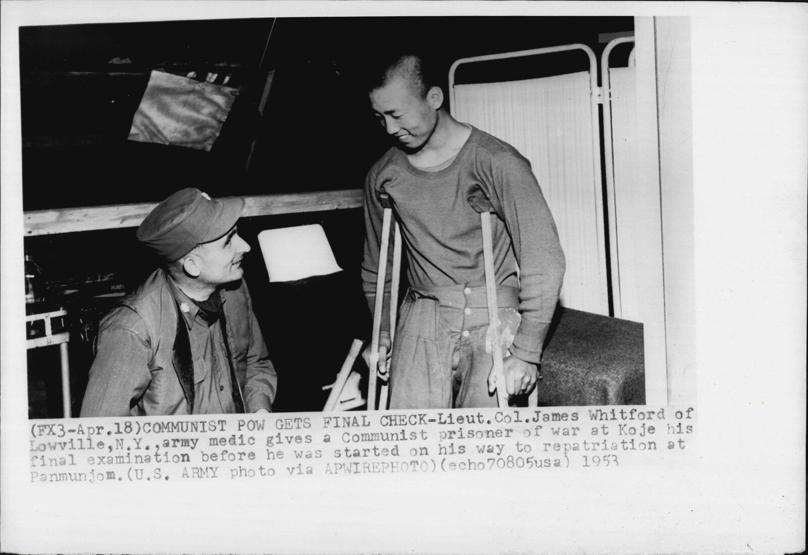 Korea War POW Checked Ot By US Army Medic James Whitford 1953 Press Photo Poster painting