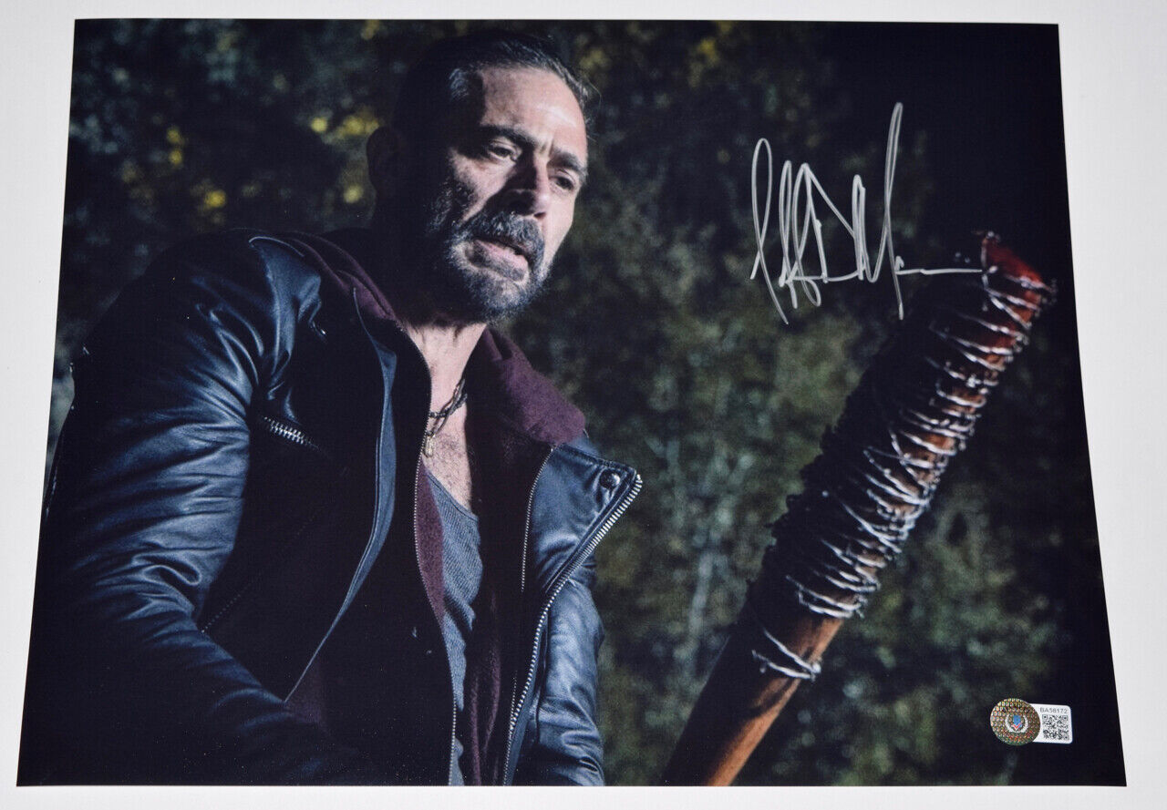 Jeffrey Dean Morgan Signed 11x14 Photo Poster painting The Walking Dead Negan Beckett BAS COA