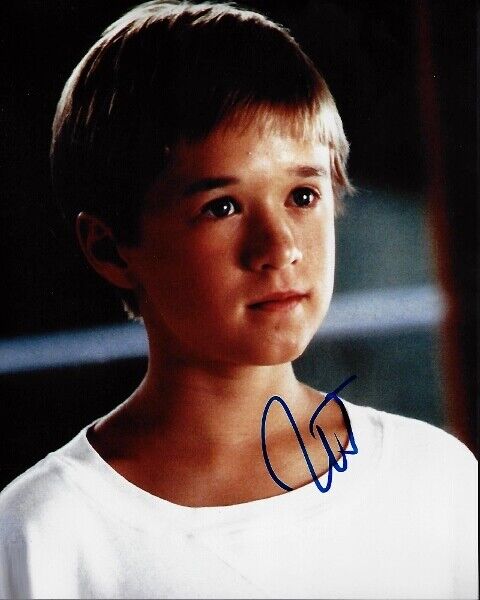 Haley Joel Osment Signed - Autographed The Sixth Sense 8x10 inch Photo Poster painting