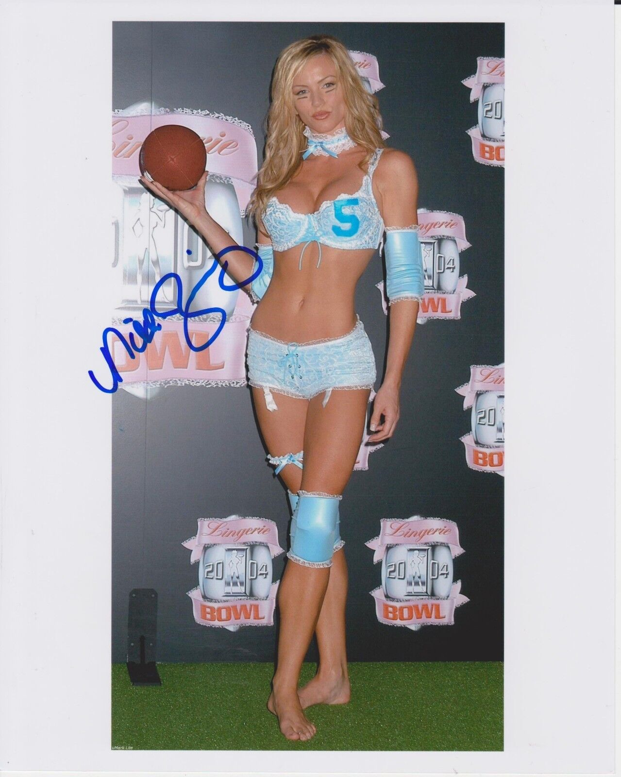 Nikki Ziering Signed Photo Poster painting - PLAYBOY Playmate of the Month Sep 1997 - SEXY!!! #3