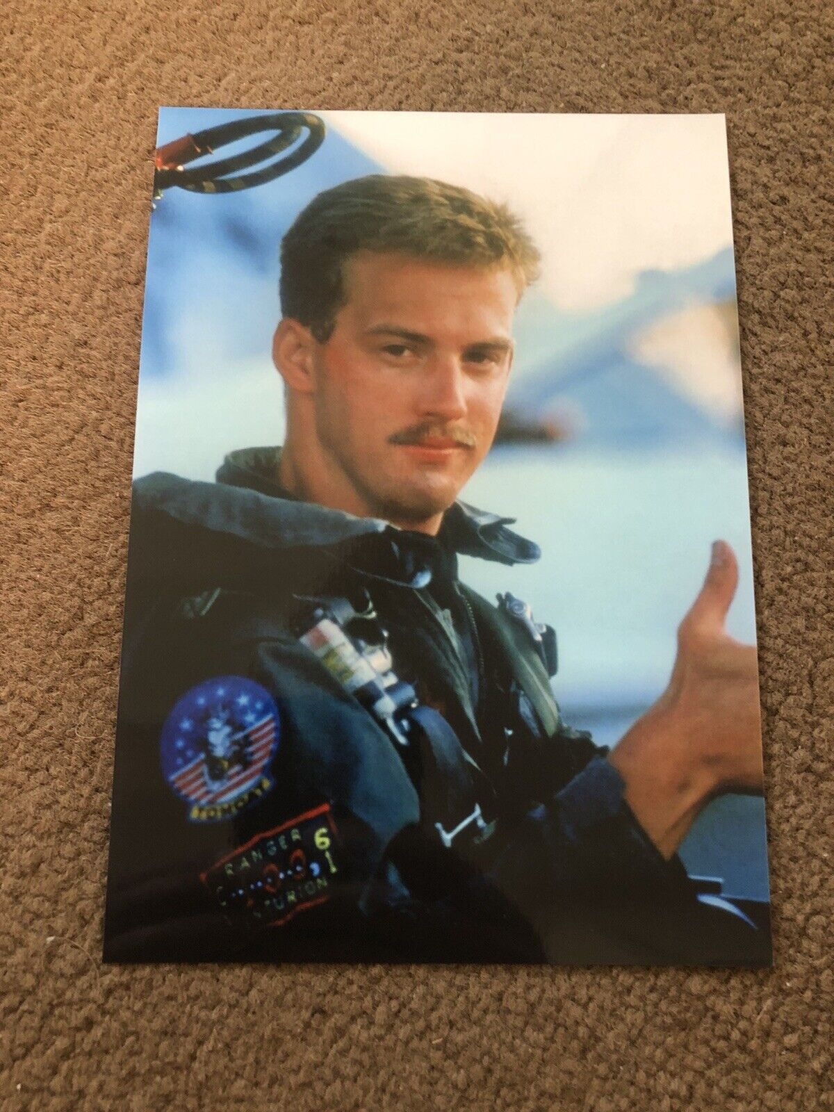 ANTHONY EDWARDS (TOP GUN) UNSIGNED Photo Poster painting- 7x5”