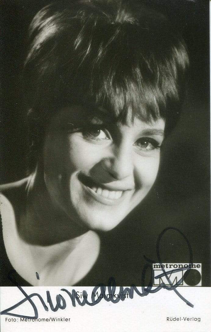 Siw Malmkvist autograph, Swedish singer, Photo Poster painting signed