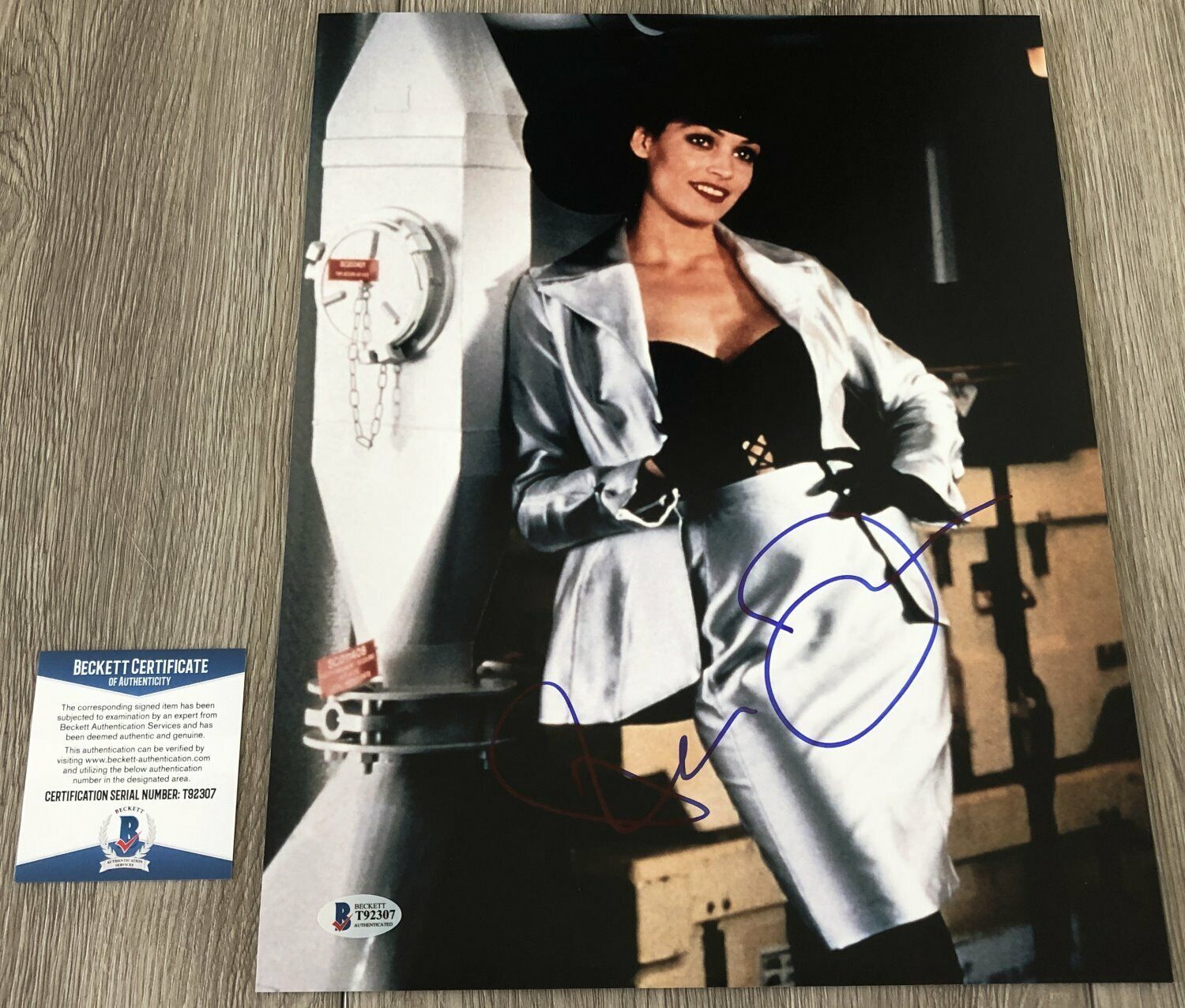 FAMKE JANSSEN SIGNED BOND GOLDENEYE XENIA ONATOPP 11x14 Photo Poster painting B BECKETT BAS COA