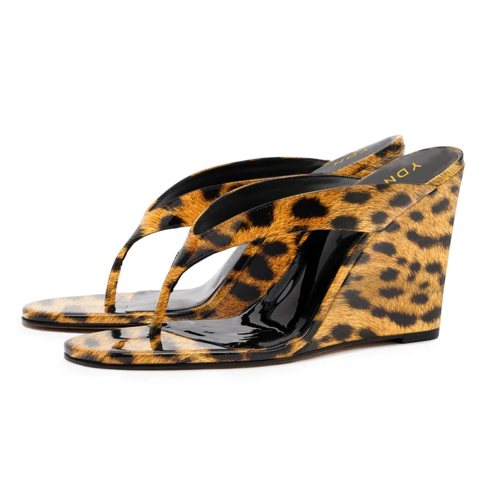 Chic Leopard Print Open Toe Flip Flop Wedge Sandals for Women