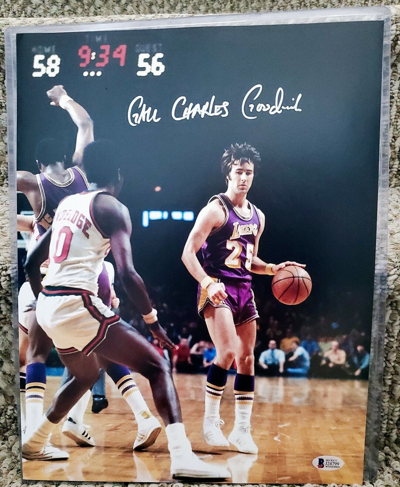 Signed 11x14 GAIL GOODRICH Los Angeles Lakers Autographed Photo Poster painting Beckett Hologram