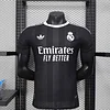 Joyfball 2025/2026 Player Version Real Madrid Goalkeeper Football Jersey（The player version jersey is a bit tight, please pay attention to the size selection）