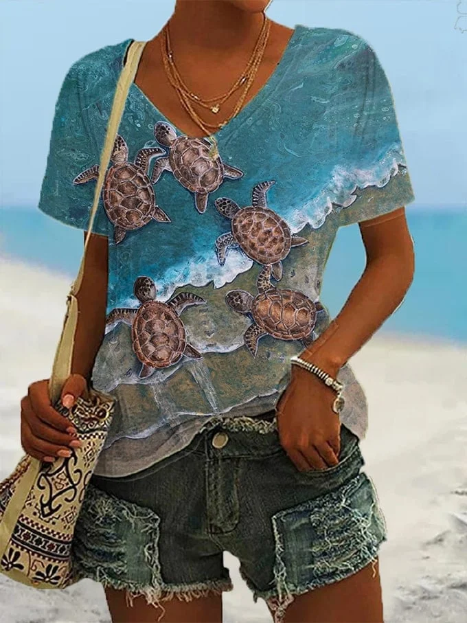 🔥Buy 3 Get 10% Off🔥Women's Holiday Turtle Print V-Neck T-Shirt