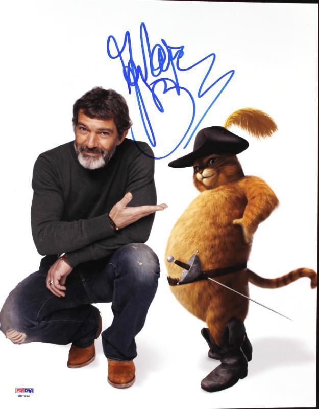 Antonio Banderas Puss In Boots Signed Authentic 11X14 Photo Poster painting PSA/DNA #S87496