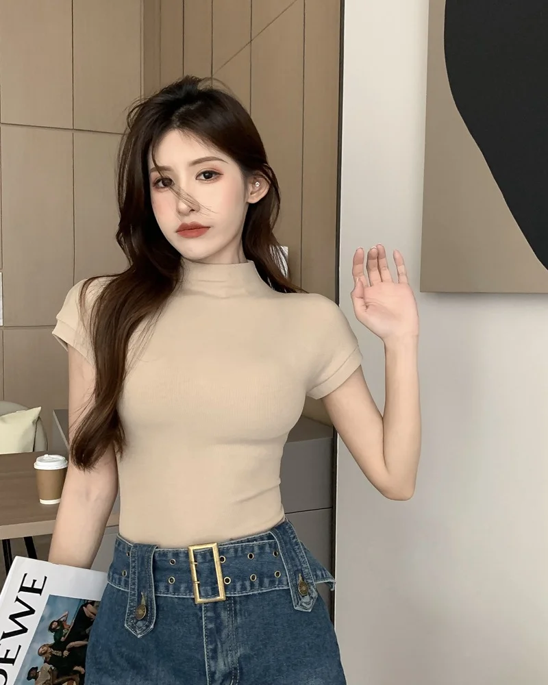 Uveng Uveng Desire Wind Half High Turtleneck Short-Sleeved T-Shirt Female 2024 Summer Slim Show Thin Bottom Shirt With Student Jacket Ins Tide