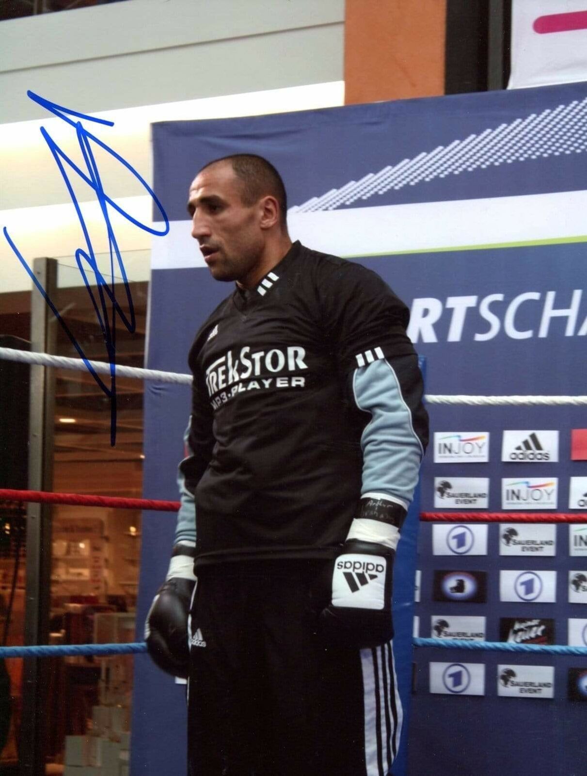 PROFESSIONAL BOXER Arthur Abraham autograph, signed Photo Poster painting