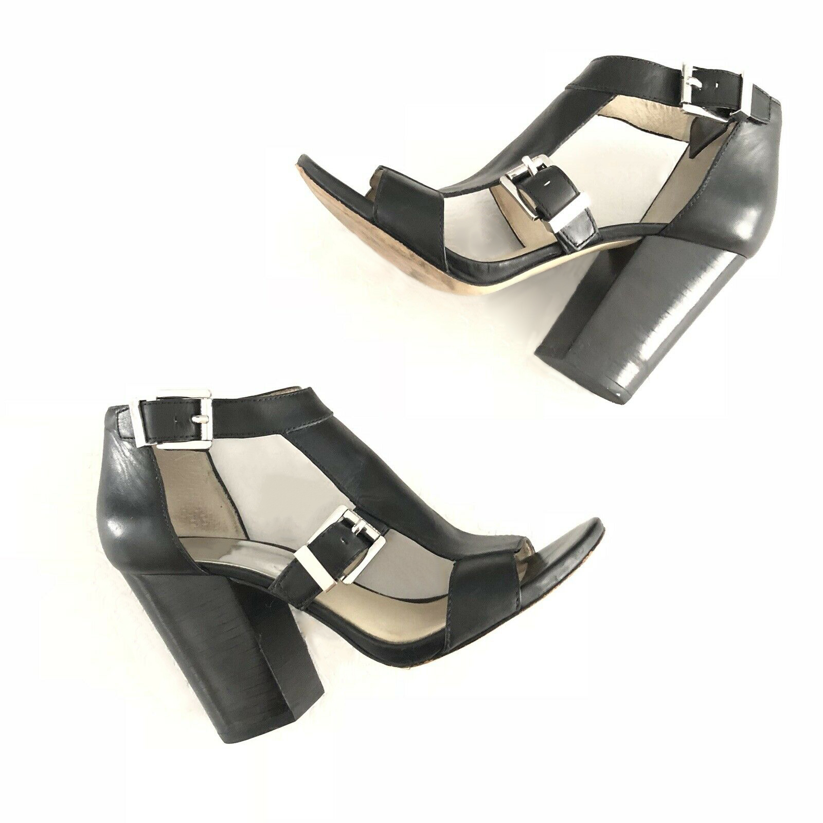 GOOSHOE Black T-Strap Block Heel Sandals
