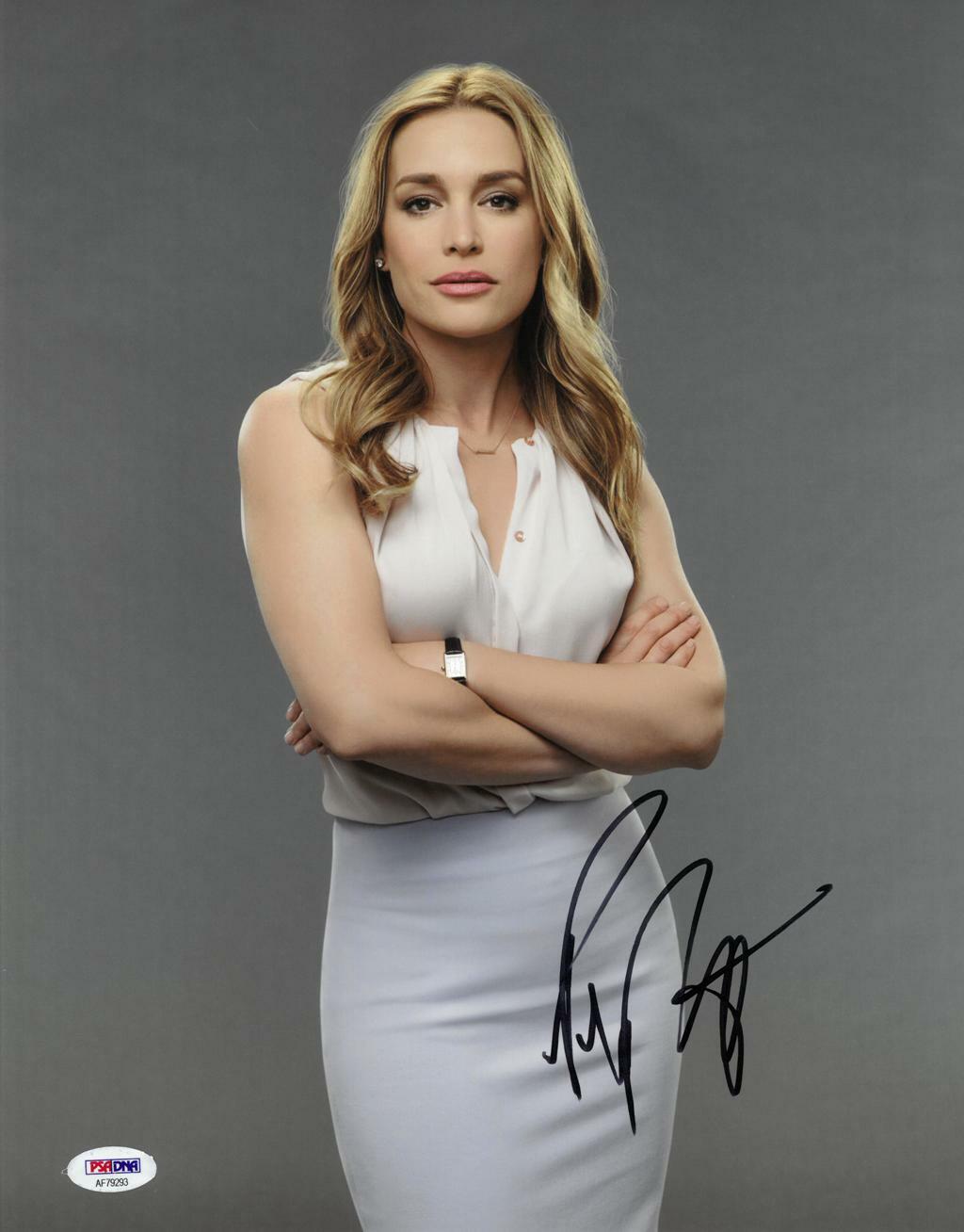 Piper Perabo Signed Authentic Autographed 11x14 Photo Poster painting PSA/DNA #AF79293