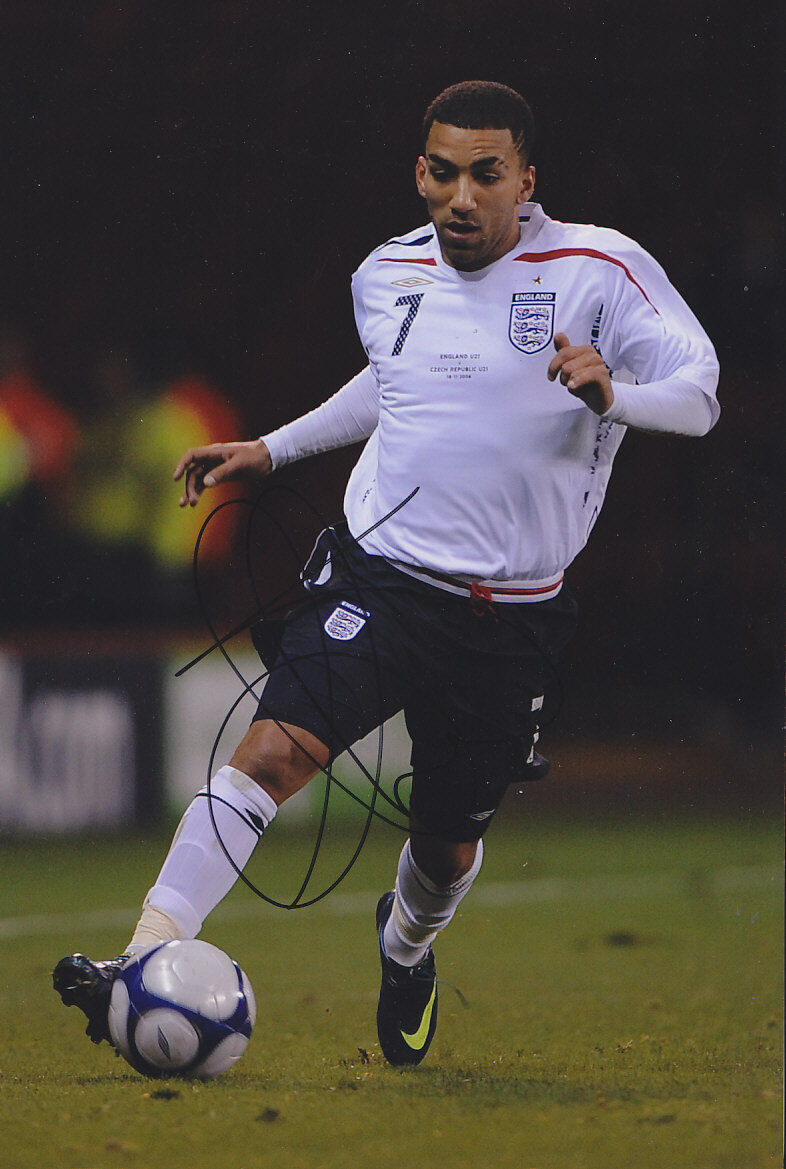 England Aaron Lennon Hand Signed Photo Poster painting 12x8.
