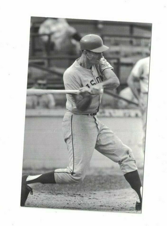 Dick Smith Buffalo Bisons Vintage Kodak Baseball Postcard RH