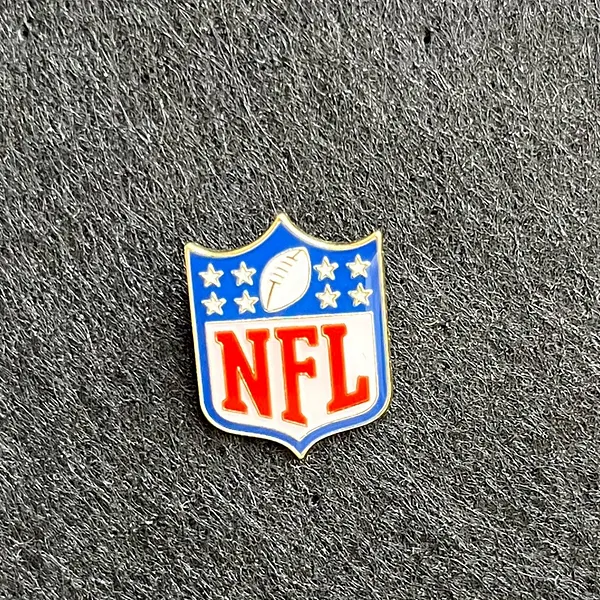 Foto del pin Escudo de Juego Estelar