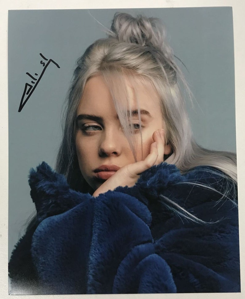 Billie Eilish Signed Autographed Glossy 8x10 Photo Poster painting - COA Matching Holograms