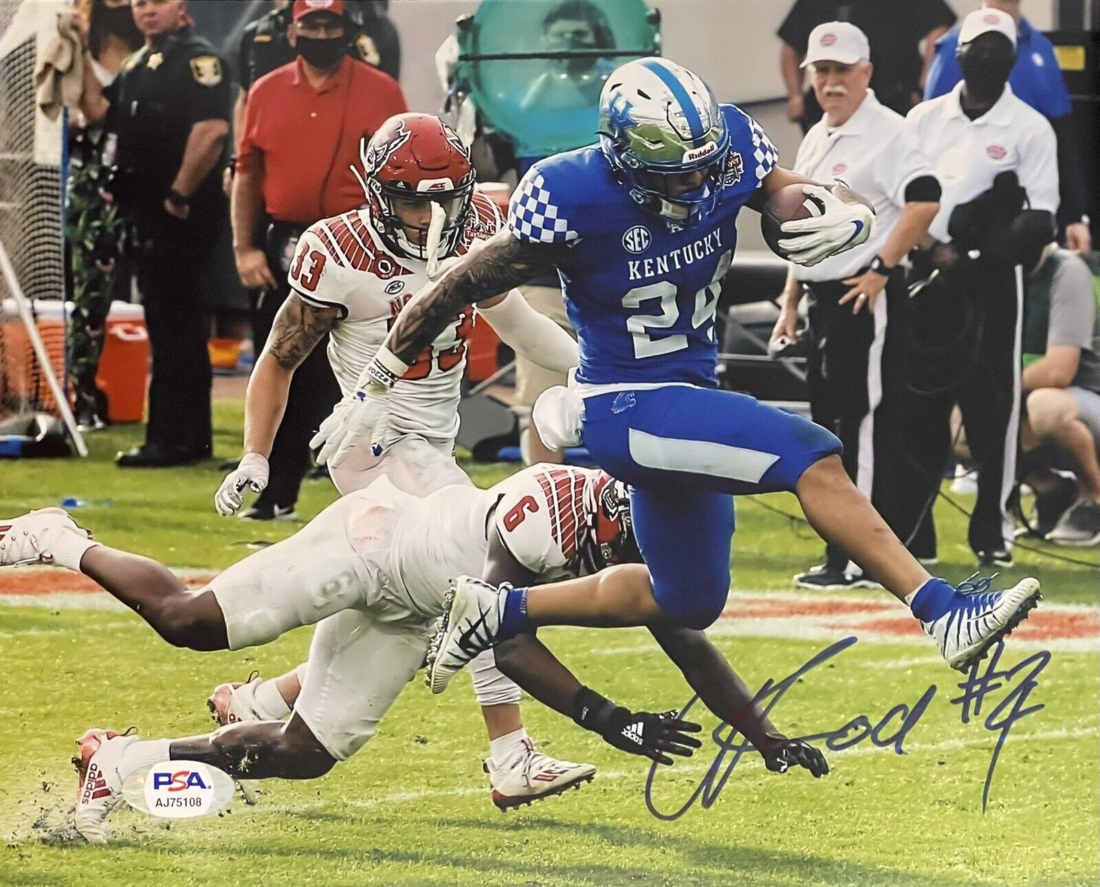 Chris Rodriguez Jr Signed Autographed Kentucky Wildcats 8x10 Photo Poster painting PSA/DNA