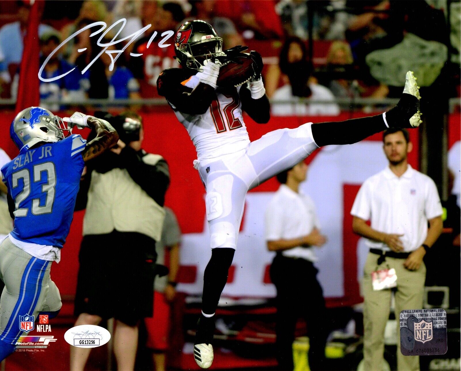 Chris Godwin autographed signed 8x10 Photo Poster painting NFL Tampa Bay Buccaneers JSA COA