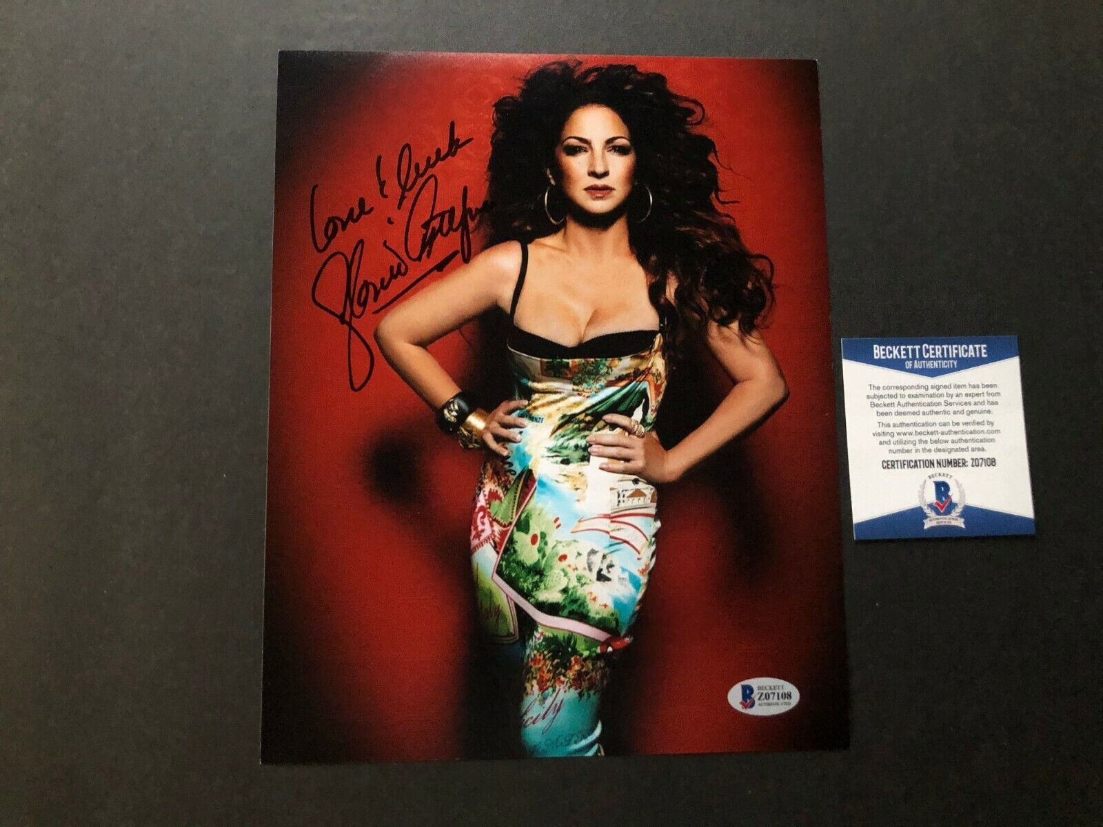 Gloria Estefan Hot! signed autographed Miami pop 8x10 Photo Poster painting Beckett BAS coa