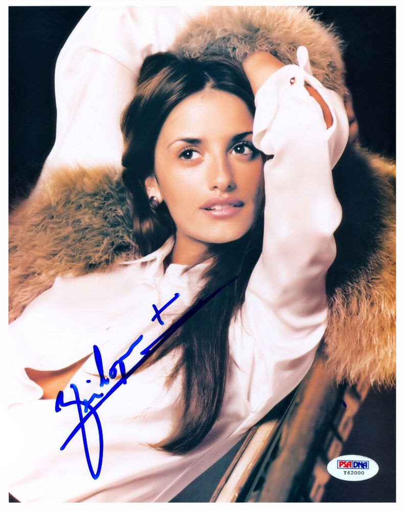 Penelope Cruz Signed PSA/DNA 8X10 Sexy Photo Poster painting Auto Autograph Autographed P8