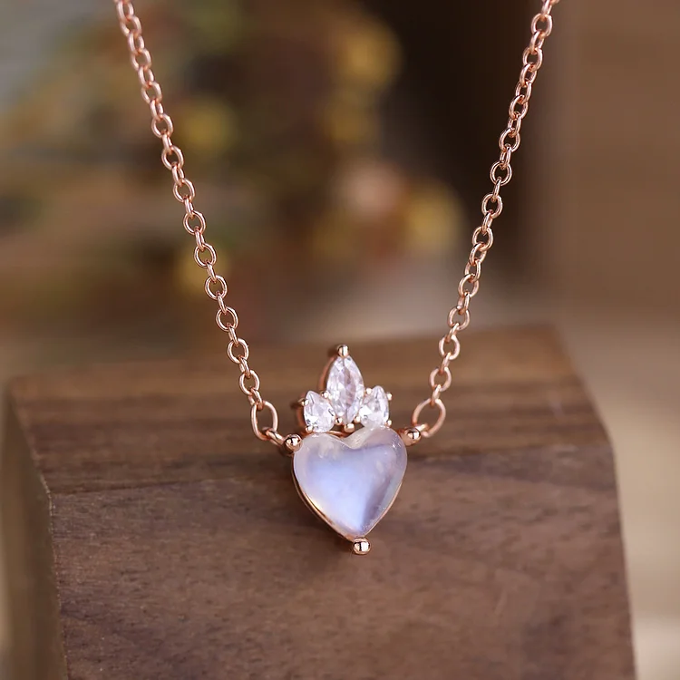 Olivenorma Heart Moonstone White Zircon Decoration Pendant Necklace