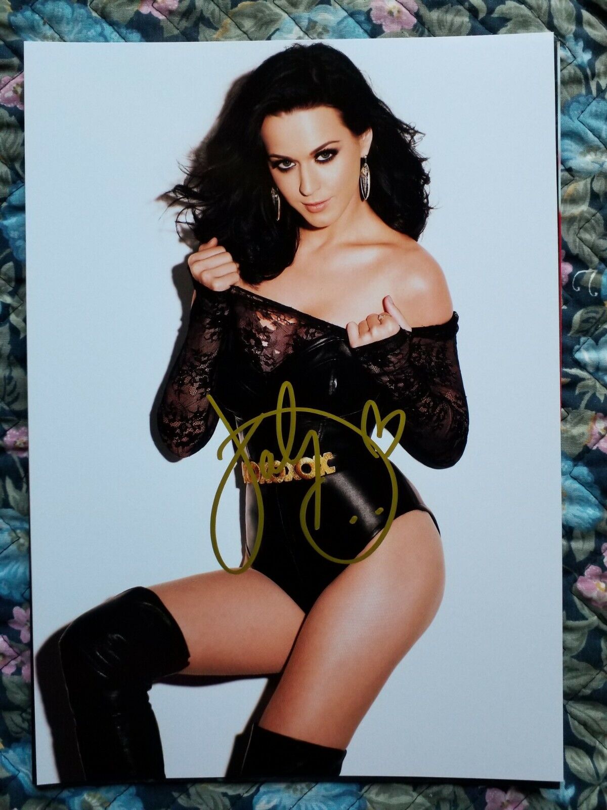 Katy Perry Authentic Signed Autographed 8.2 x 11.7 Photo Poster painting Sexy