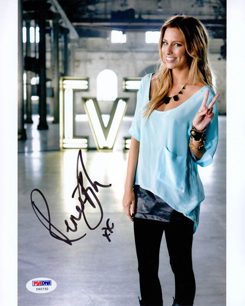 Renee Bargh SIGNED 8x10 Photo Poster painting Extra co-host *SEXY* Model PSA/DNA AUTOGRAPHED