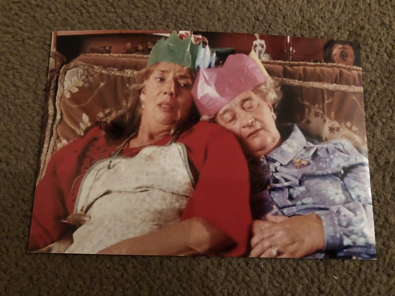 LIZ SMITH & SUE JOHNSTON (THE ROYLE FAMILY) UNSIGNED Photo Poster painting- 6x4”