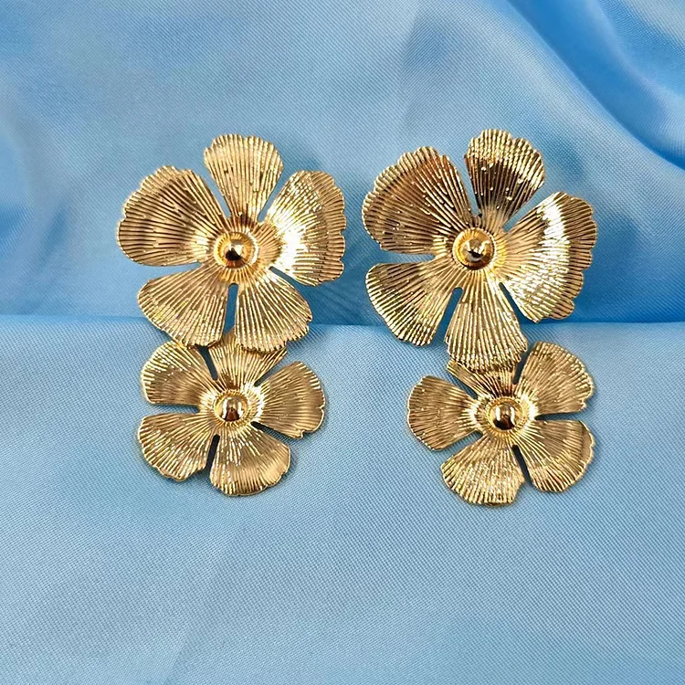 Vintage Texture Double Flower Earrings